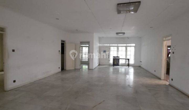 Comfortable house at Senopati area suitable for office 1