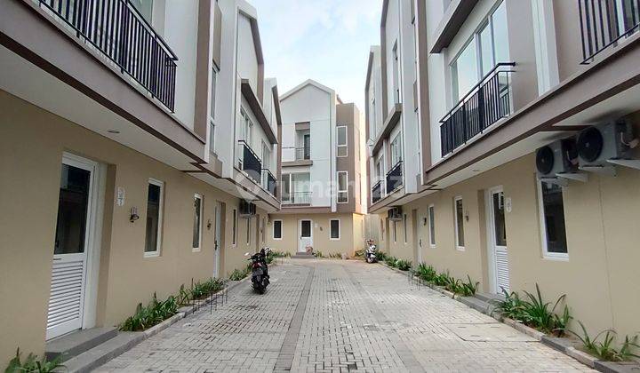 Cocok Untuk Investasi Rumah Usaha Co Living Zena The Mozia Bsd  2