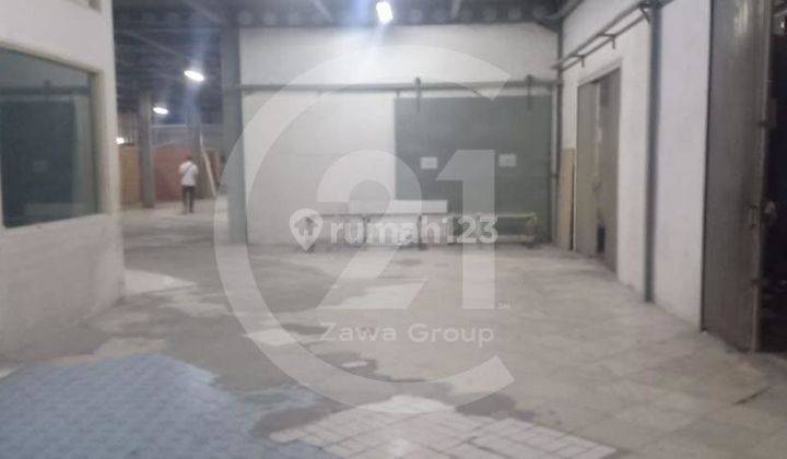 Pabrik di Kawasan Industri Manis Jatiuwung Tangerang