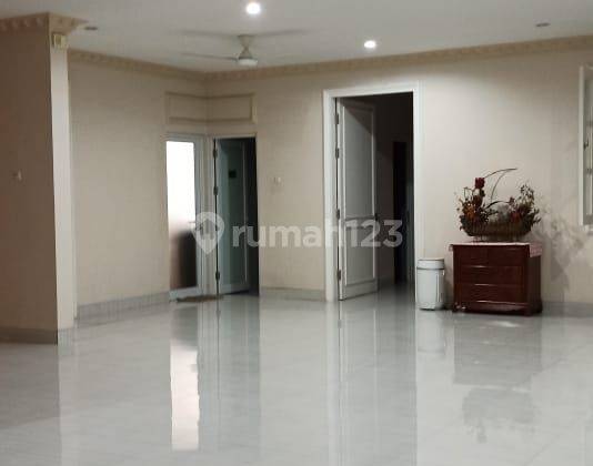 Dijual Rumah Villa Artha Gading Semi Furnished Hadap Selatan 2