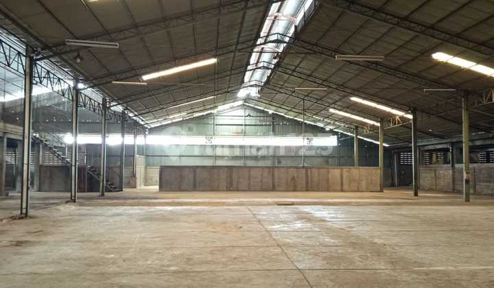 Warehouse for Rent in Cikupa Tangerang, Area 3650 M², Price Negotiable Warehouse for Rent in Cikupa Tangerang, Area 3650 M², Price Negotiable