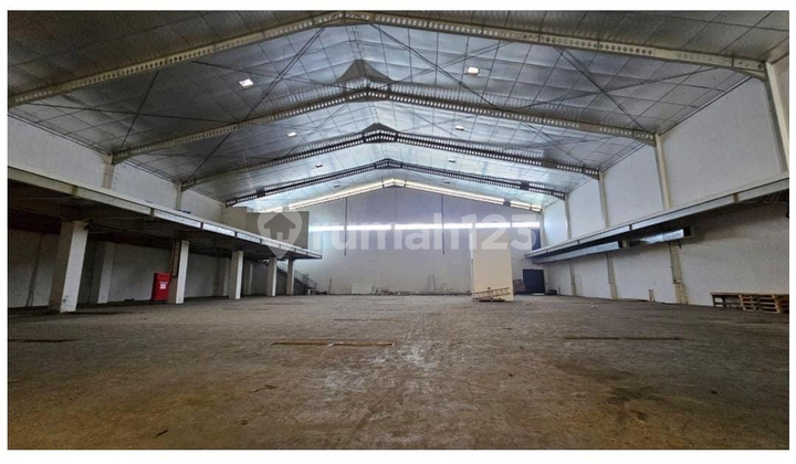 Sewa Gudang Tekno BSD Luas 4000 Mtr. Bangunan Bagus Dekat Tol BSD