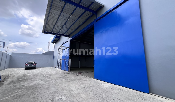 Warehouse for Rent in Kapuk Kamal, Brand New. Container Access. Negotiable Price. Warehouse for Rent in Kapuk Kamal, Brand New. Container Access. Negotiable Price.