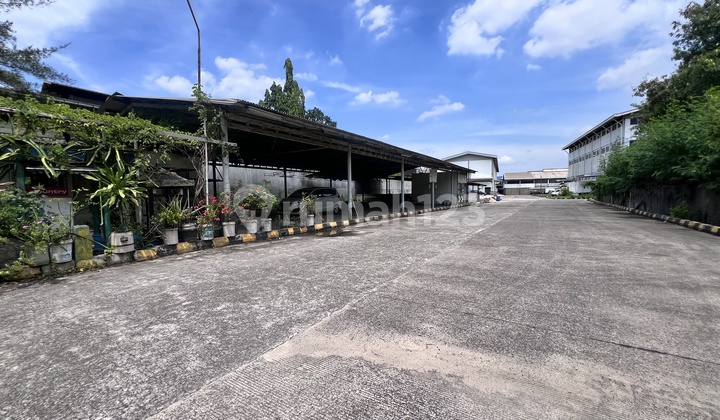 Selling Warehouse Plot in Kapuk Kamal 1700 SqM Already Cast. 40ft Container
