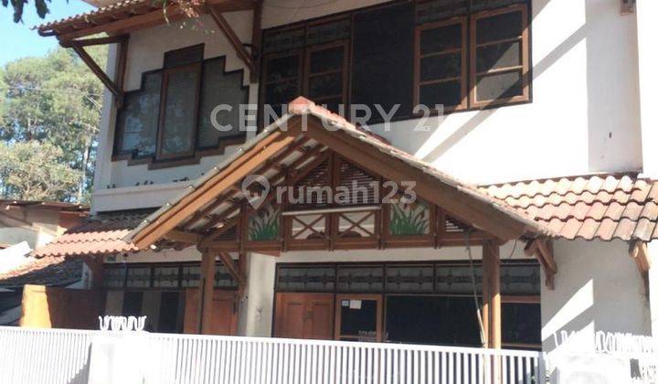 Rumah Tinggal Daerah Dago Pakar Dengan Mini Bar 2