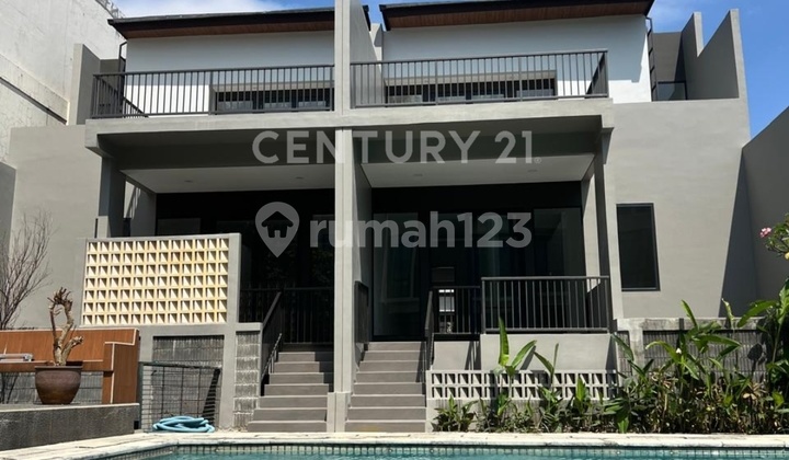 Rumah Mewah Harga Ekonomis Di Setra Duta Lavida 2