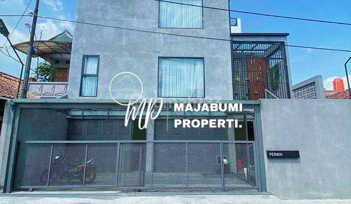 Rumah Super Cantik 3 Lantai View City Light Murah Desain Estetik 1