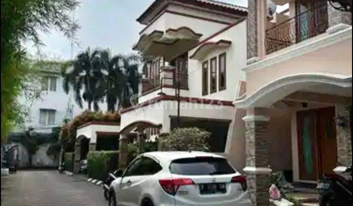 Rumah 2 Lt Semi Furnish Lokasi Ragunan, Jaksel 1