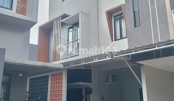 Jual Cepat Rumah 3 LT Dalam Cluster Lokasi Jagakarsa, Jaksel Jual Cepat Rumah 3 LT Dalam Cluster Lokasi Jagakarsa, Jaksel