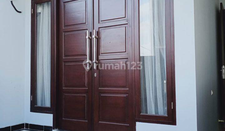Rumah 2 lt Dekat Stasiun L. Agung Dengan 3 K.Tidur & 2 K.Mandi 4