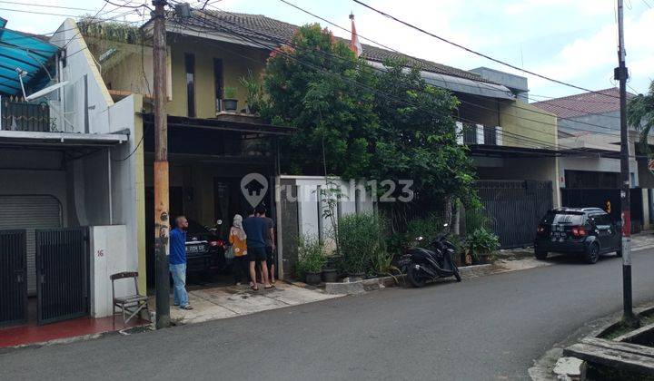 Dijual Rumah Lama Terawat 2 lt Taman Solo Cempaka Putih, Jakpus 2