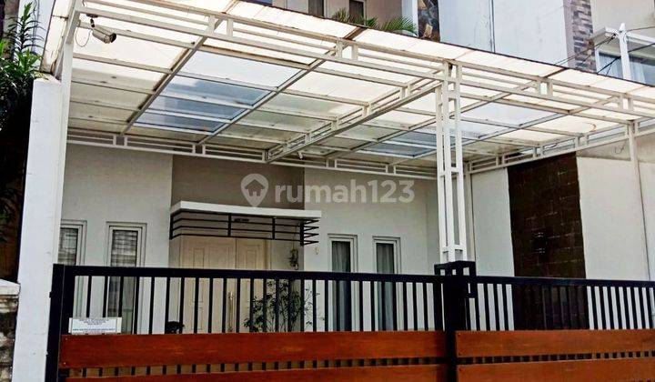 Rumah Secondari 3 lt Semi Furnish Lokasi Dekat Pacuan Kuda Pulomas, Jakarta Timur 2