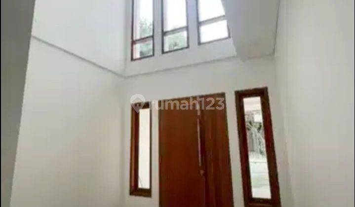 Rumah 2 lt Dalam Komplek 2