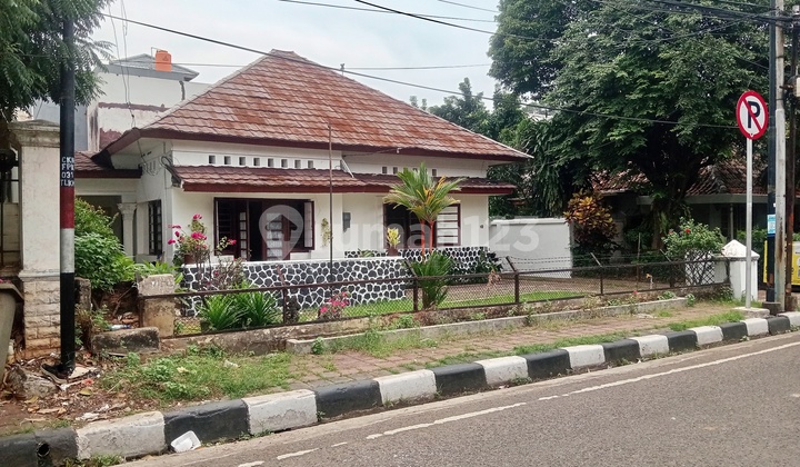 Cheap Menteng House for Sale, Will be Inherited