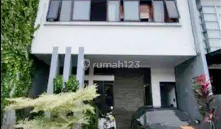 Rumah 2 Lt + Roof Top Dalam Cluster Lokasi Kebagusan, Jaksel 1