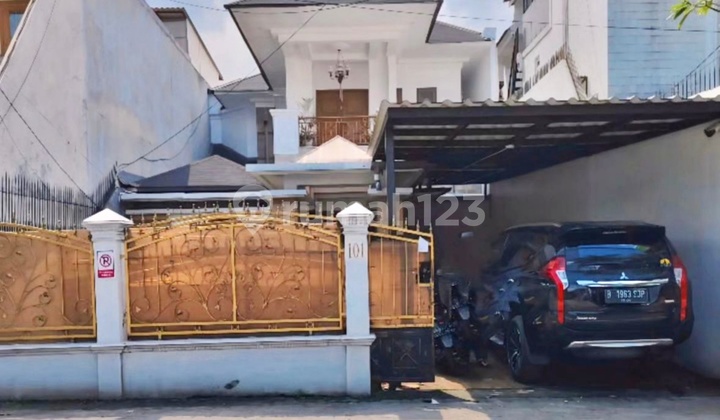 Rumah Single 2 Lt Pinggir Jalan Lokasi Jagakarsa Belakang Ragunan