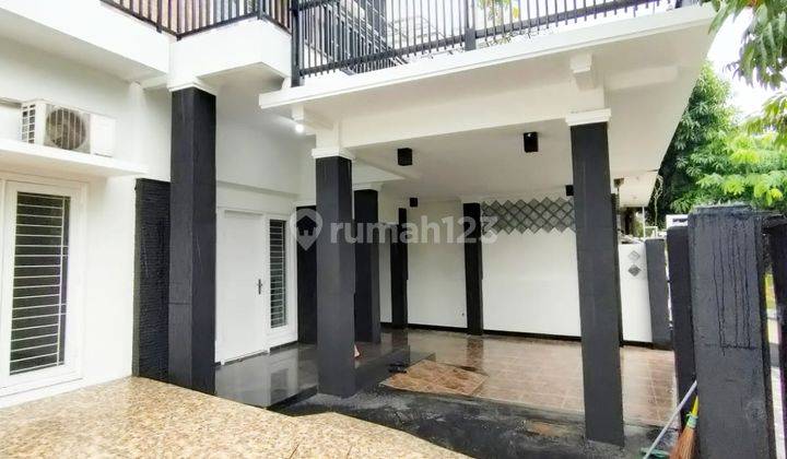 Rumah Semi Furnished 216 M2 di Kemang Pratama Bekasi 1