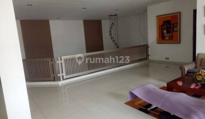 Rumah Luas 600 M2 Nyaman di Jaka Permai Bekasi Barat 2