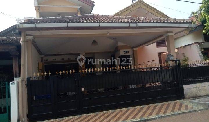 Rumah 1,5 Lantai 200 M2 di Billymoon Pondok Kelapa Jakarta Timur 1