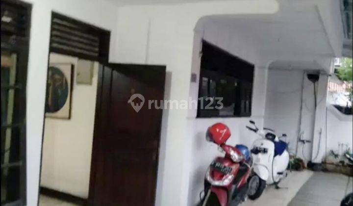 Rumah 2 Lantai 180 M2 Murah di Tebet Barat Dalam Jakarta Selatan 2