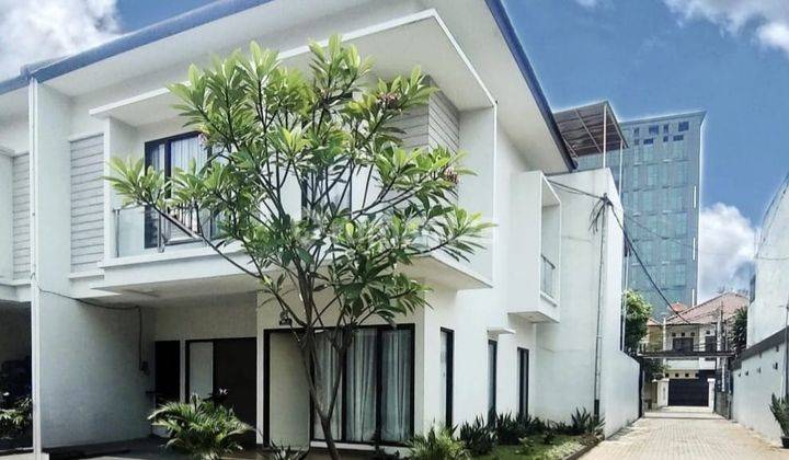 If08 Rumah Baru Hoek Furnished di Townhouse Kebagusan Jakarta Selatan 1