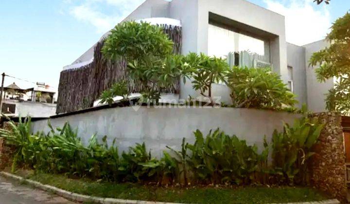 S595 Rumah Mewah Full Furnished di Setu Cipayung Jakarta Timur 1