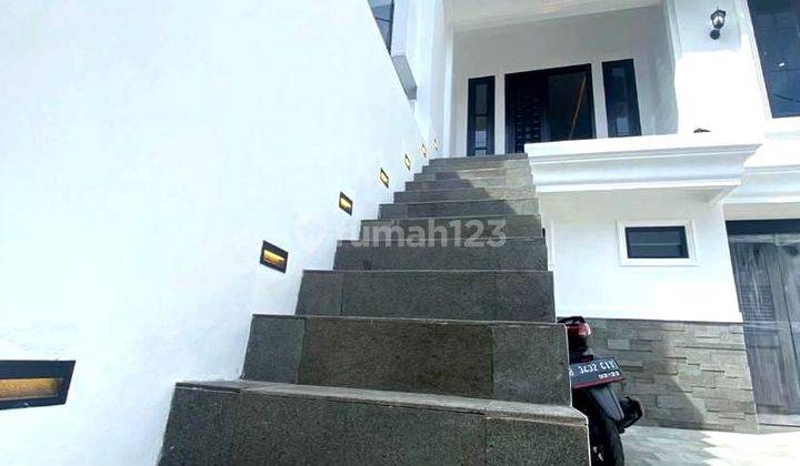 S468D Rumah Mewah 3 Lantai Murah di Sadar Jagakarsa Jakarta Selatan 2