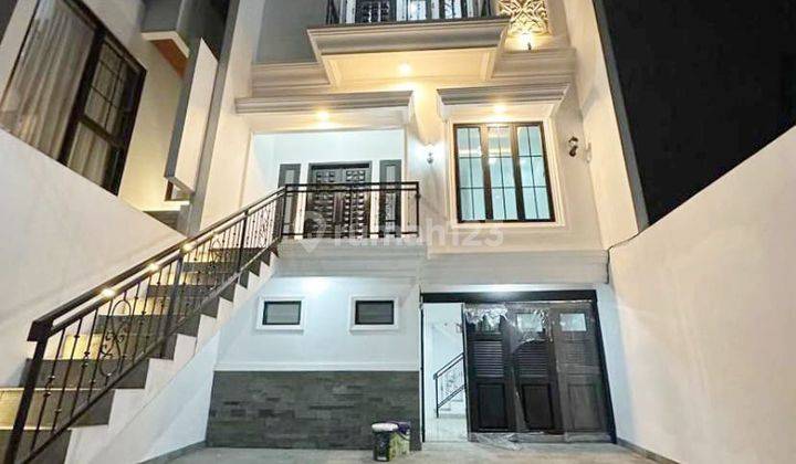 S468D Rumah Mewah 3 Lantai Murah di Sadar Jagakarsa Jakarta Selatan 1