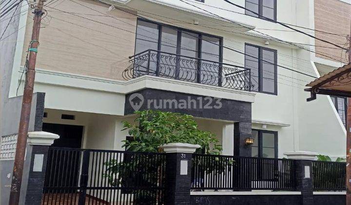 Rumah Baru 3 Lantai Mewah di Kalibata Utara Pancoran Jakarta Selatan 1