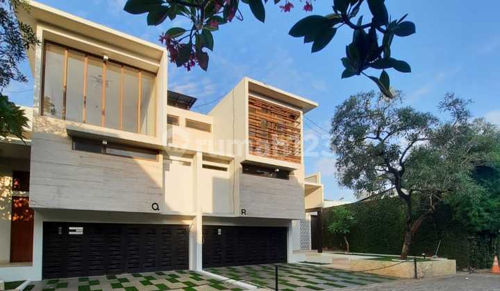 F02 Townhouse Baru Strategis Ampera Jakarta Selatan F02 Townhouse Baru Strategis Ampera Jakarta Selatan