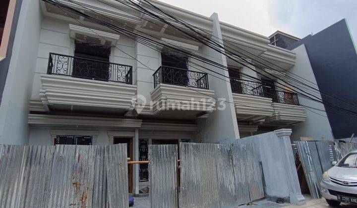 S304 Rumah Baru Modern Lux Strategis di Duren Sawit Jakarta Timur 2