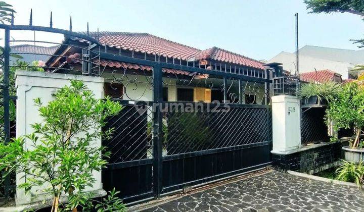 DD173 Rumah Hoek Bagus 600 m2 di Duren Sawit Jakarta Timur 1