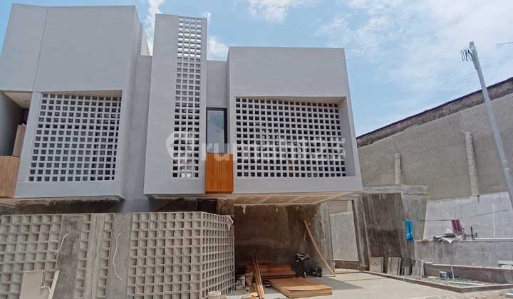 S547 Rumah Hoek Turun Harga Murah Cluster Billymoon Pondok Kelapa Jaktim 1