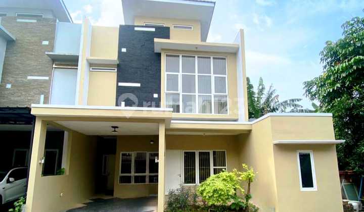 S650 Rumah Bagus Murah 129 M2 di Cluster Pondok Kelapa Jakarta Timur