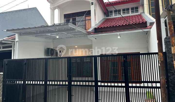 S531 Rumah Bagus Siap Huni Pondok Bambu Jakarta Timur 2