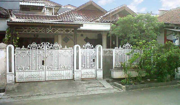 Ad13 Rumah 220 M2 Jalan Lebar di Rawamangun Jakarta Timur 1