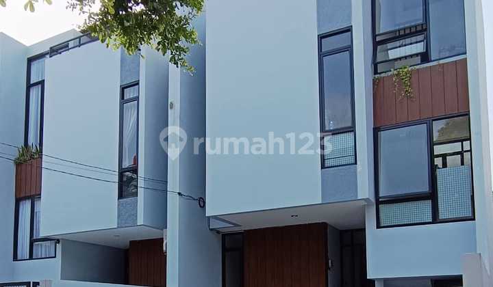 S453 Cheap New Modern 3-Story House in Duren Sawit, East Jakarta S453 Cheap New Modern 3-Story House in Duren Sawit, East Jakarta