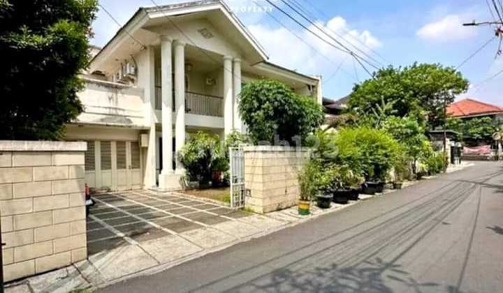 Z98 Strong House Near MRT 380 m2 Gandaria South Jakarta