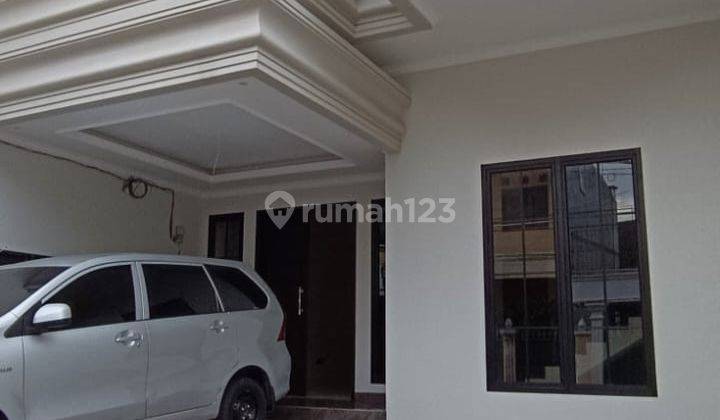 Y066a Rumah Mewah Kualitas Ok di Pondok Bambu Jakarta Timur 44