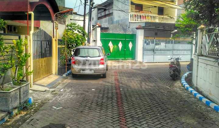 For Sale / Rent House SIMPANG DARMO PERMAI SELATAN, West Surabaya 2