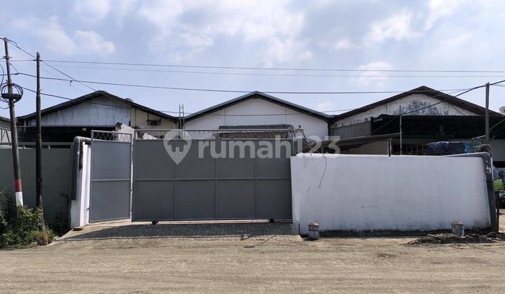 Sewa Gudang Margomulyo Indah Blok H Sudah Renov, Siap Pakai