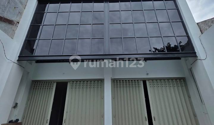 For Rent Darmo Baru Barat Shop House, Surabaya 2 Units Side by Side, 3-Storey Shop House, Ready to Use