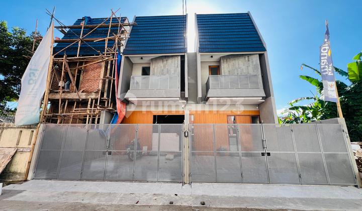 Dijual Rumah 2 Lantai Bata Merah Dalam Perumahan Kodau Bekasi Dijual Rumah 2 Lantai Bata Merah Dalam Perumahan Kodau Bekasi