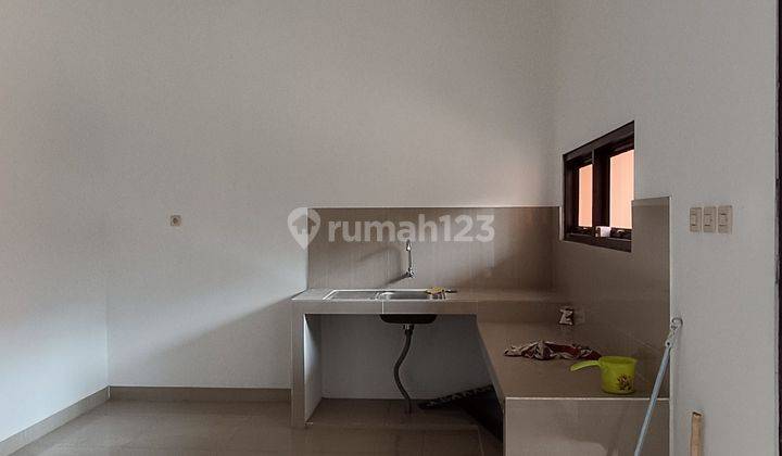 Rumah 2 Lantai Siap Huni Strategis Dekat Cikunir Bekasi Selatan 2