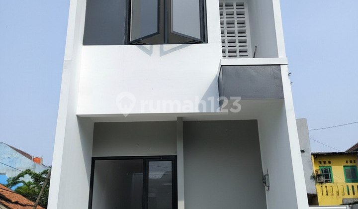 Cash Only! Rumah 2 Lantai 300 Jutaan di Jagakarsa Jakarta Selatan
