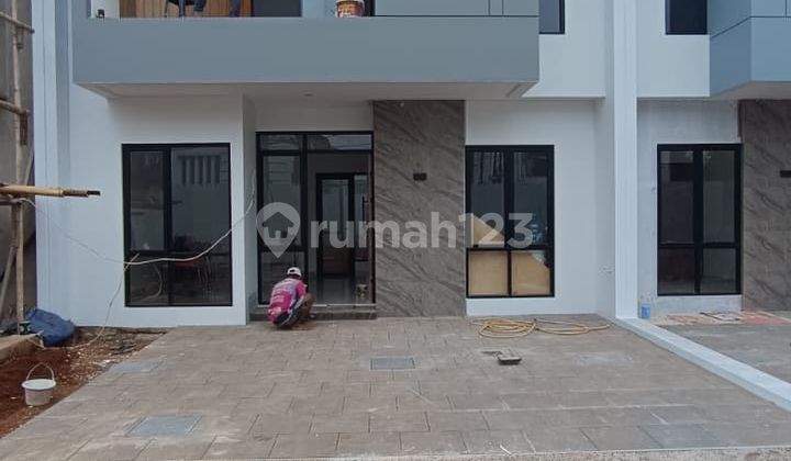 Rumah 2 Lantai Jatibening Siap Huni, 10 Menit ke Tol & LRT