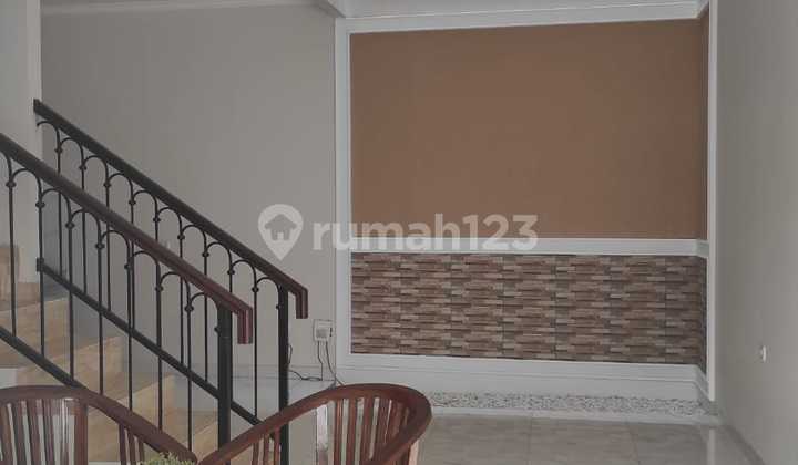 Rumah 2 Lantai Siap Huni Pondok Gede, Akses Cepat Jakarta Timur 2