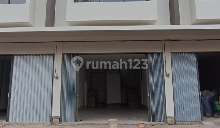 Ruko 3 Lantai di Jatiwarna Siap Huni, Akses Jalan Besar & Ramai