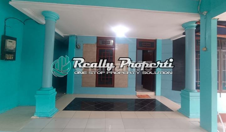 For Rent: Nice 1.5-Story House on Jaticempaka Street Side 2