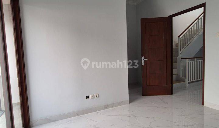 Rumah 3 Lt Siap Huni Di Pasar Minggu 5 Menit Ke Tol Simatupang 2